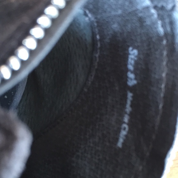 Dolce Vita 8.5 dark gray clever zipper trimmed low wedge ankle boots. - Picture 2 of 6